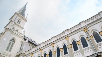 贊美廣場的建筑外觀 